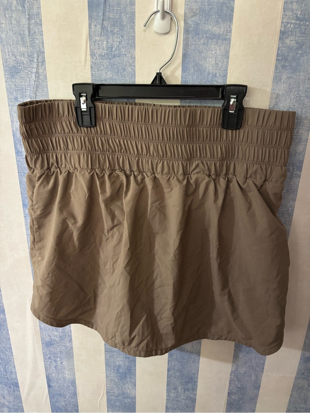 Nike Taupe Elastic-Waist Mini Skirt